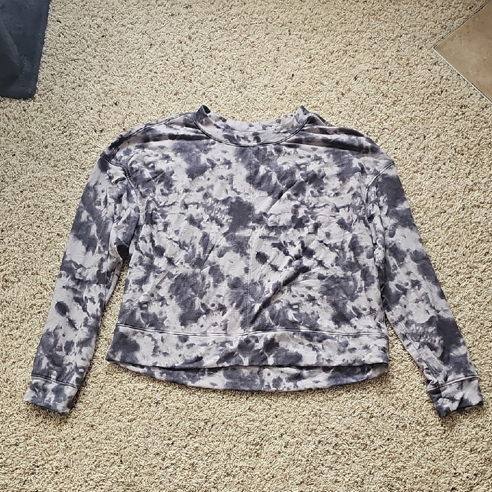 Gray Tie-Dye Crop Top